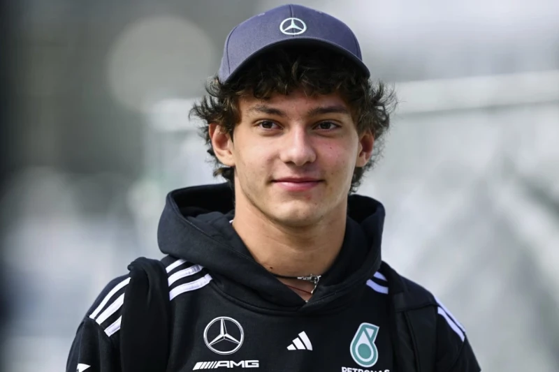 Kimi Antonellinin Yaponiya Qran-prisində Sensasiyalı Qələbəsi və Çempionat Liderliyi