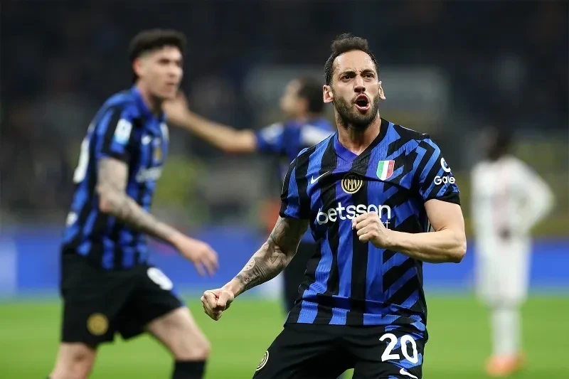 Hakan Çalhanoğlu final öncesi kendine güvendiğini belirtti