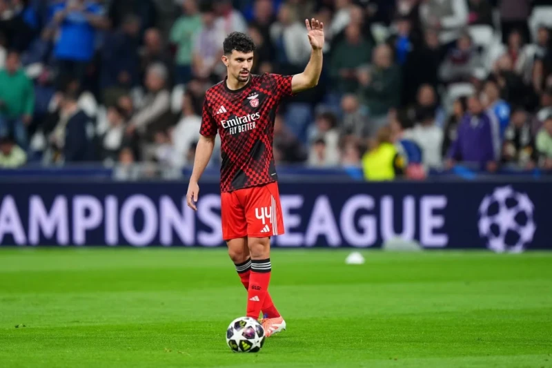 Manchester United və Chelsea Tomas Araujo’nu transfer etmək istəyir