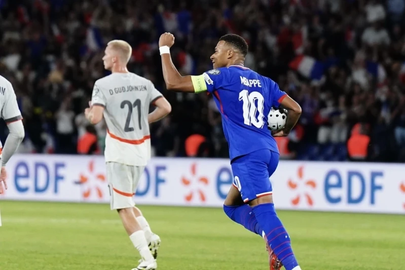 Mbappe milli takımda gol sayısında Henry'yi geride bıraktı