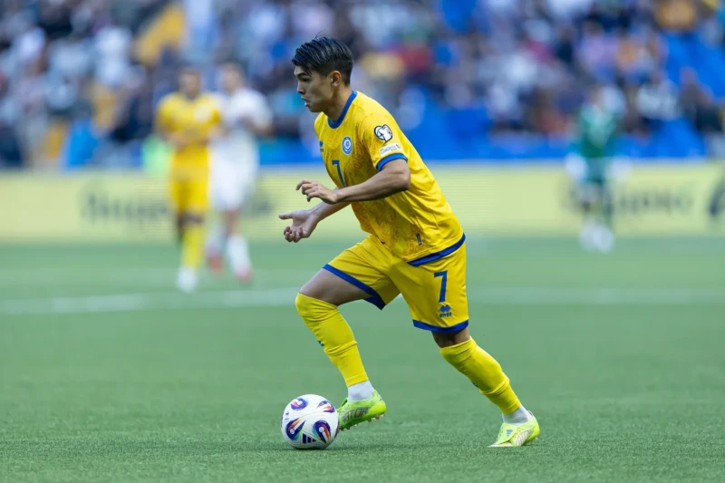 Qalımjan Kencebek oğlunun ilk addımları üçün tusau keser mərasimi keçirib