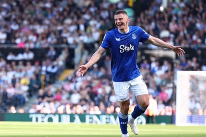 Italian and Spanish clubs want to transfer Vitali Mykolenko