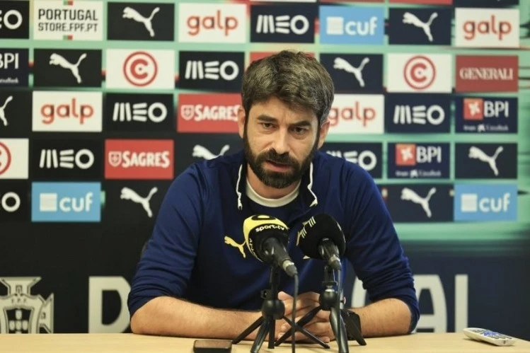Luis Freyrenin Azərbaycan matçı &ouml;ncəsi fikirləri: Qələbə haqda d&uuml;ş&uuml;n&uuml;r&uuml;k