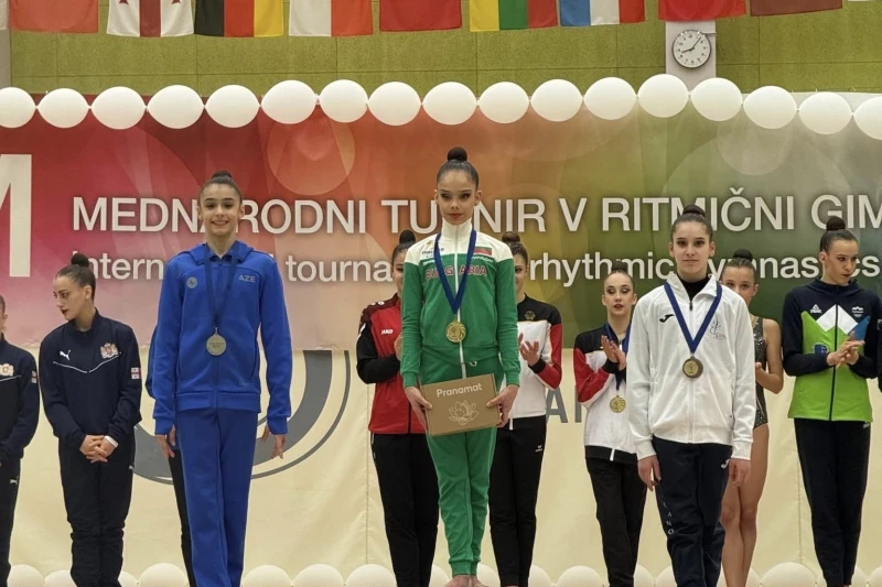 Azadə Atakişiyeva Sloveniyada iki medal qazanıb - FOTO