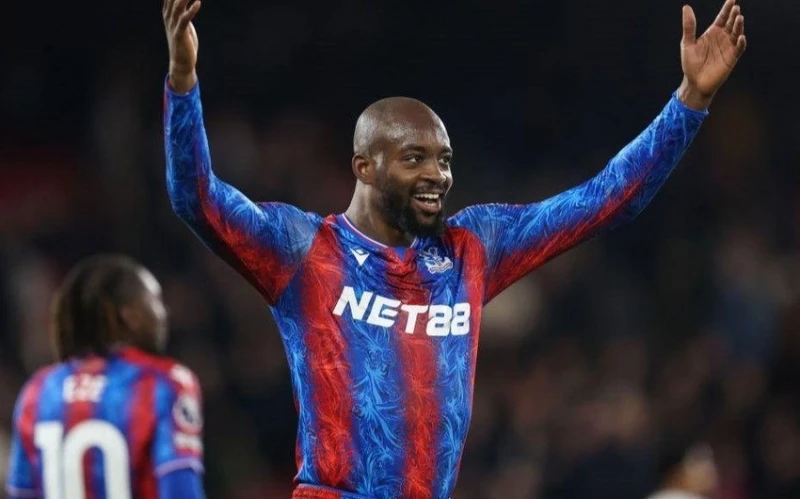 "Mançester Yunayted" "Kristal Pelas"ın futbolçusunu transfer etmək istəyir