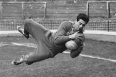 Milan'ın efsanevi kalecisi Lorenzo Buffon hayatını kaybetti