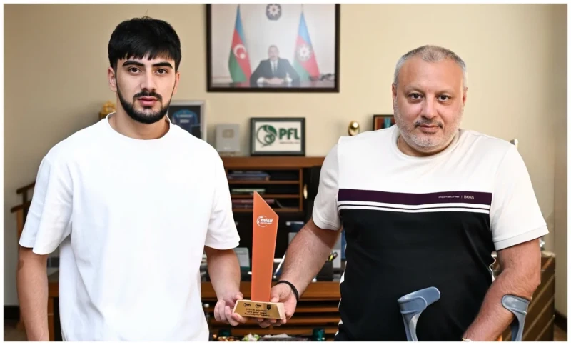 Sabah futbolçusu Xəyal Əliyev Ayın qolu mükafatını aldı