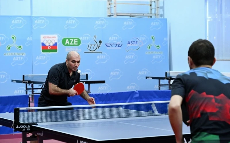 Dövlət qurumlarının əməkdaşları arasında stolüstü tennis yarışı keçirilib
