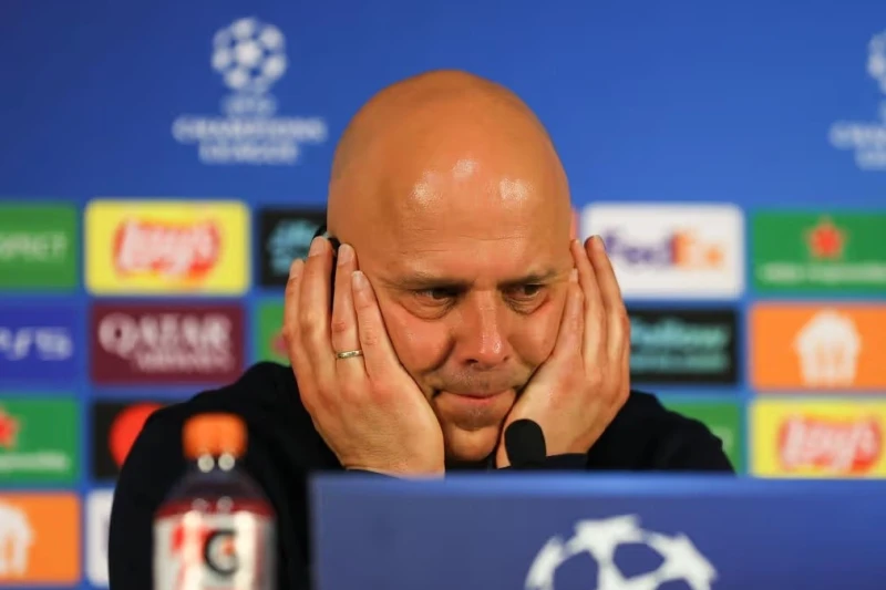 Arne Slot, Liverpool Yönetiminden Tam Destek Aldı: İstifa Planları Yok