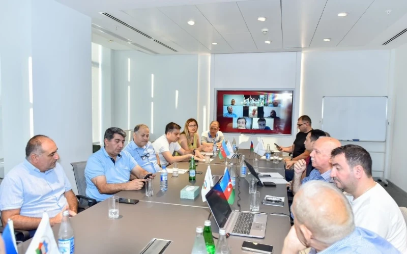 Mahir Memmedov Azerbaycanlı Satranç Antrenörleriyle Görüştü, Milli Takımların Hazırlığı Müzakere Edildi