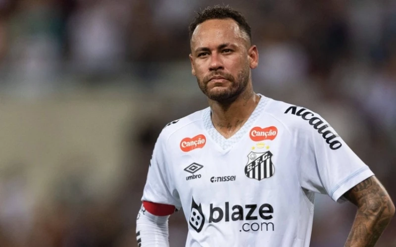 Neymar, taraftarlarla yaşadığı anlaşmazlık nedeniyle Santostan ayrılabilir, Marsilya ilgili