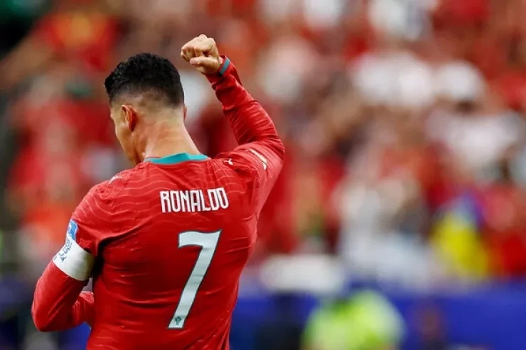 Ronaldo yeni mineral su layihəsinə 20 milyon avro sərmayə qoydu