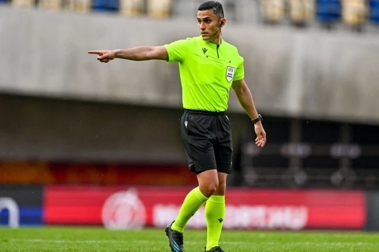 Elchin Masiyev officiated the Czech Republic - England match, England won
