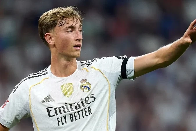 Real Madrid'in stoperi Dean Huijsen'den sakatlık haberi