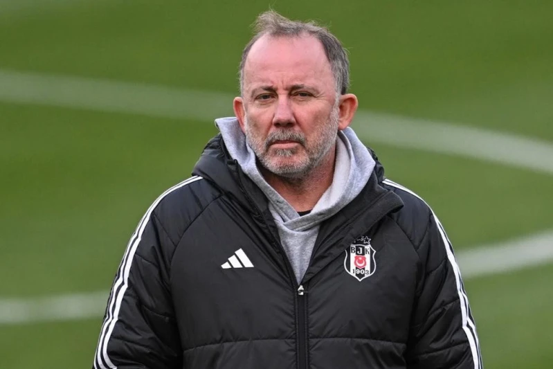 Sergen Yalçının Beşiktaşda qara siyahısı: 23 futbolçu yolda