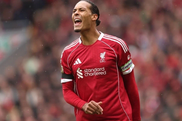 Liverpulda əsas oyunçular baş məşqçinin istefasını istəyir