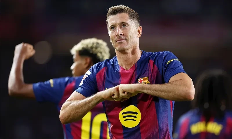 Lewandowski Equals Messi's Champions League Record