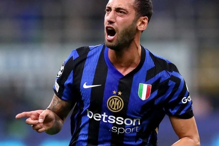 Mançester Siti və Bavariya türk futbolçunu transfer etmək istəyir