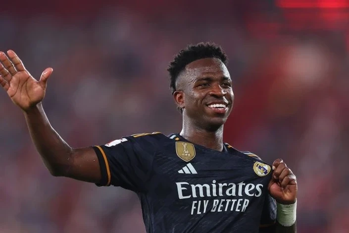 Piers Morgan to Vinicius: 'You can be a god at Arsenal'