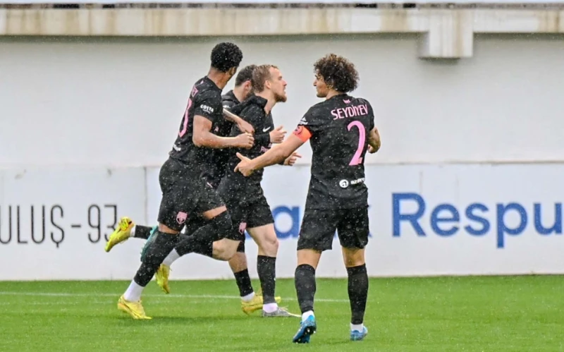 Amin Seydiyev Zire klubuna transfer olub