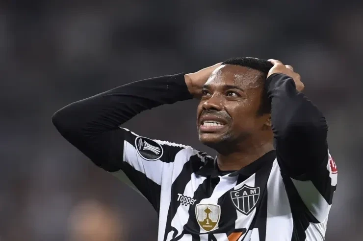 Robinyo həbsxana həyatı barədə danışdı: Məhbuslarla eyni rejimdəyəm Robinyo həbsxana həyatı barədə danışdı: Məhbuslarla eyni rejimdəyəm