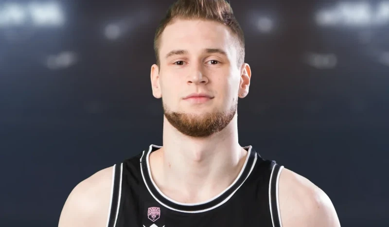 Sabah basketbol klubu Andri Voyaloviç ilə yollarını ayırdı