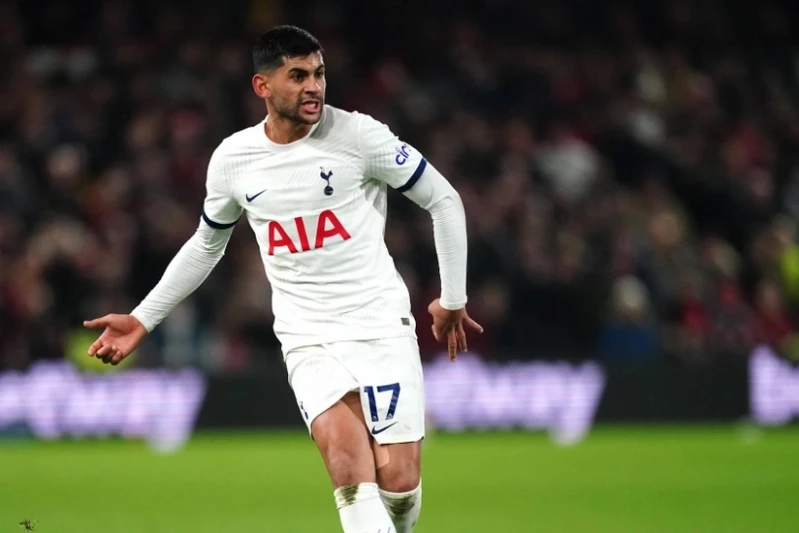 Real and Barcelona are interested in Tottenham defender Cristian Romero