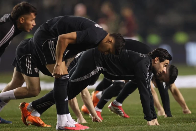 Karabağ ve Newcastle oyuncuları ısınmak için Tofig Bahramov Cumhuriyet Stadyumu'nda - GÜNCELLENDİ + FOTO/VİDEO