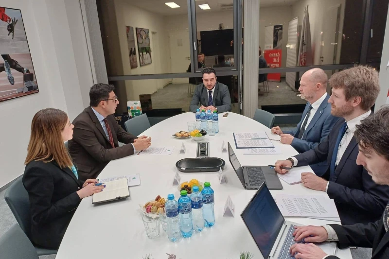 Ferid Gayibov ve Andrey Şebek spor alanında iş birliğini görüştü