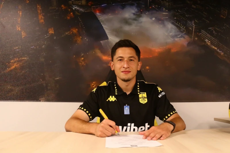 Araz-Naxçıvanın rəqibi Aris Qalatasarayın keçmiş futbolçusu Morutanı transfer edib