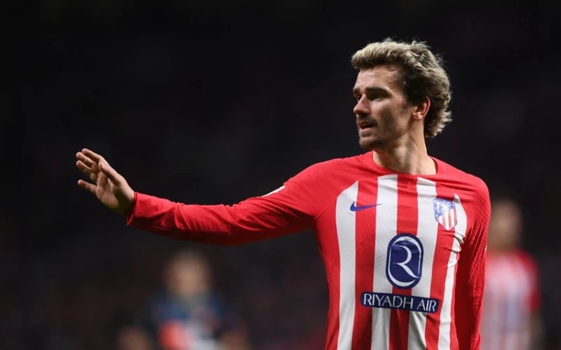 Atletico extends Griezmann's contract