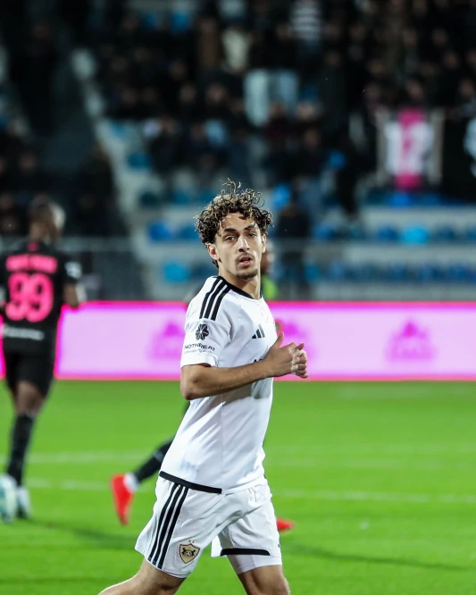 Qarabağ futbolçusundan açıqlama: “Titul üçün mübarizə üç komanda arasında olacaq”