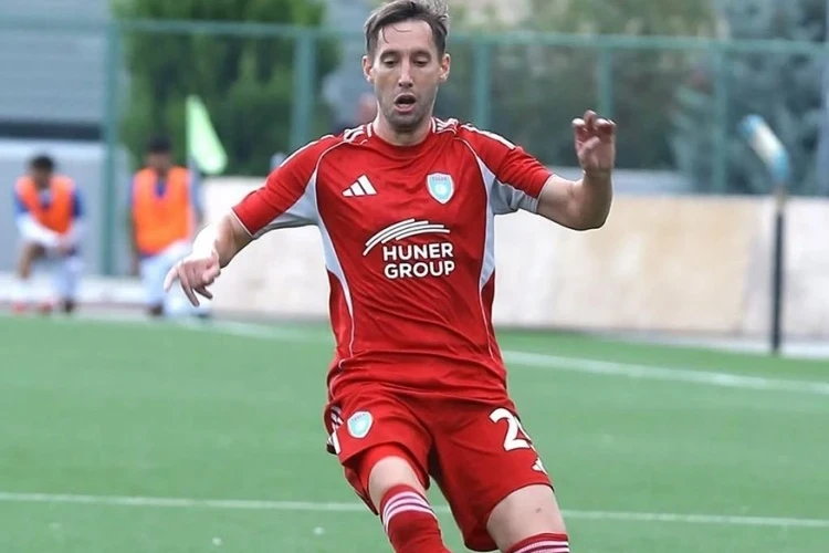 Turan Tovuz serbiyalı futbolçu ilə müqaviləsini başa çatdırıb