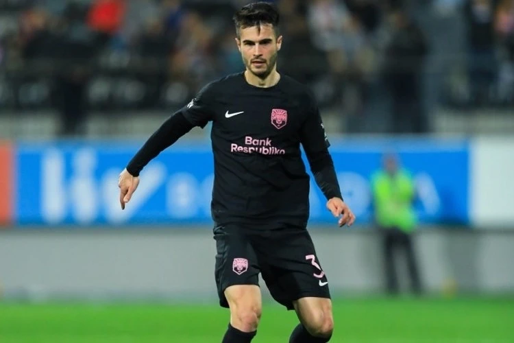 "Sabah"ın legioneri: "Qarabağ" xətlər arasında çoxsaylı oyunçusu ilə oynamağı xoşlayır" - MÜSAHİBƏ
