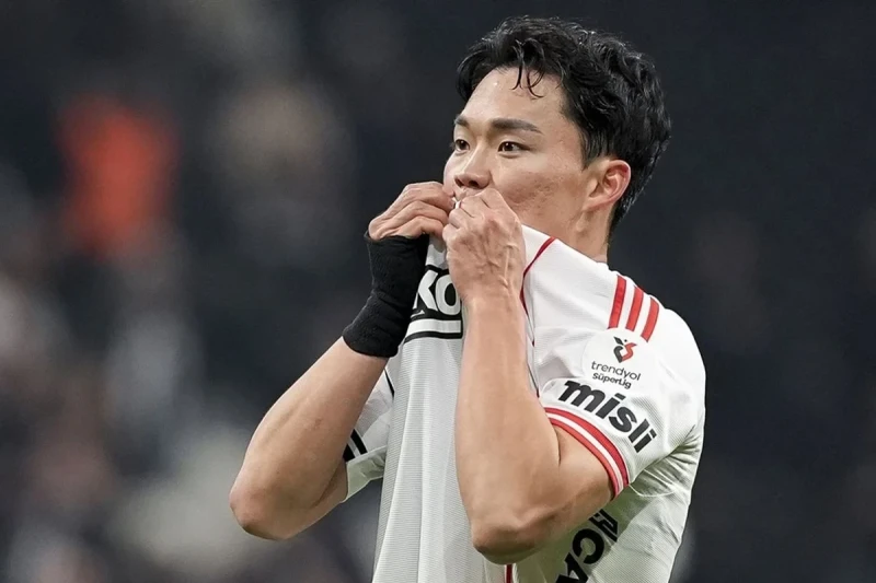 Beşiktaş Antalyasporu 4:2 hesabı ilə məğlub edib