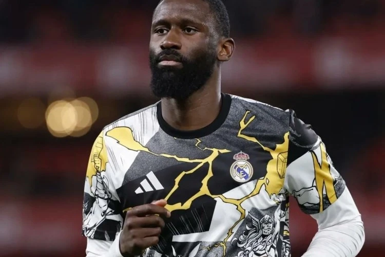 Qalatasaray Antonio Rüdigeri transfer etmək istəyir