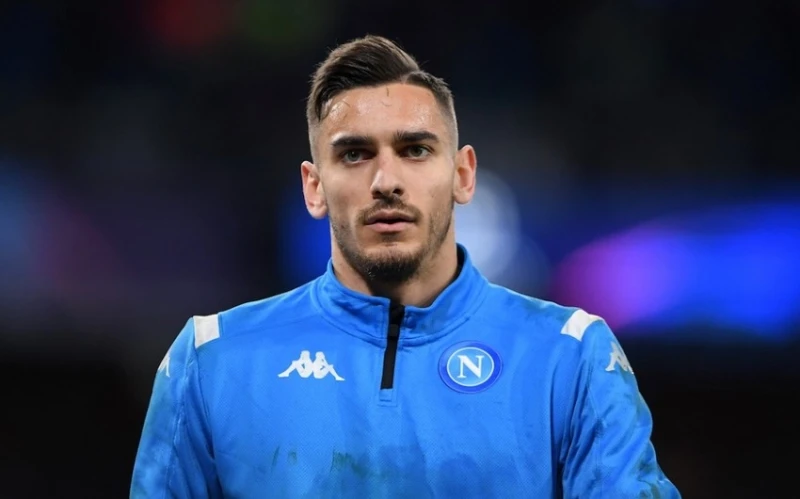 Napoli Aleks Meretlə müqaviləni uzadıb