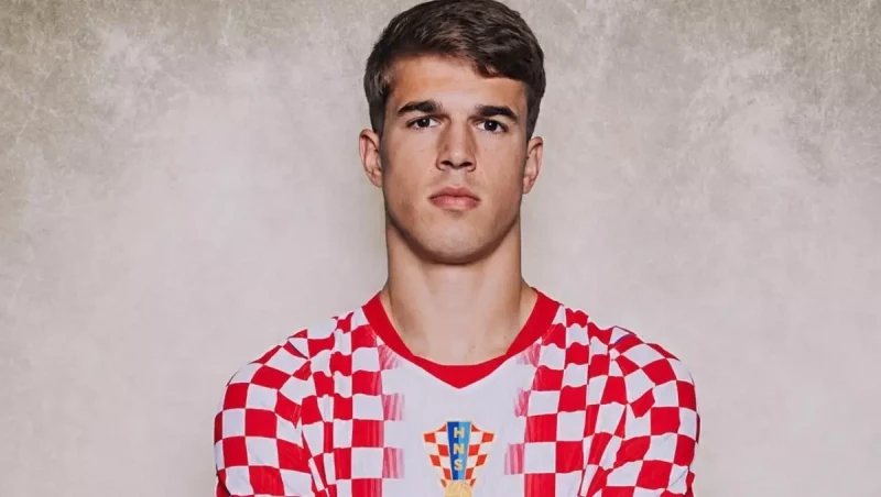 Barselona, Bavariya və Çelsi Braytonun müdafiəçisi Luka Vuşkoviçin transferinə maraqlıdır