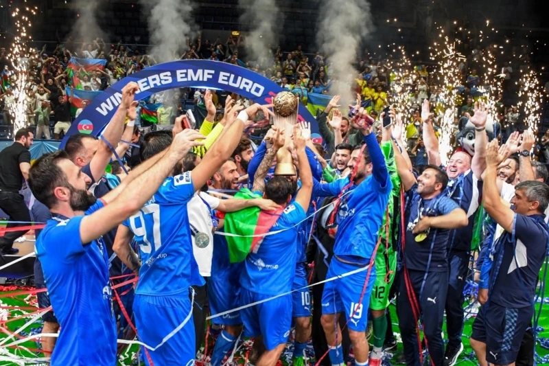 Minifutbolun “qızıl”ı və Azərbaycanın komanda idman növlərində keçdiyi yol