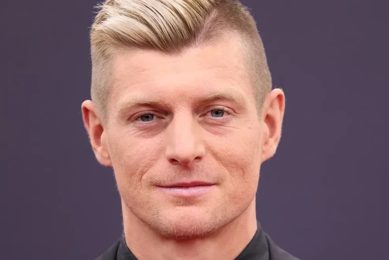 Toni Kroos tarixin ən yaxşı beş yarımmüdafiəçisini seçdi
