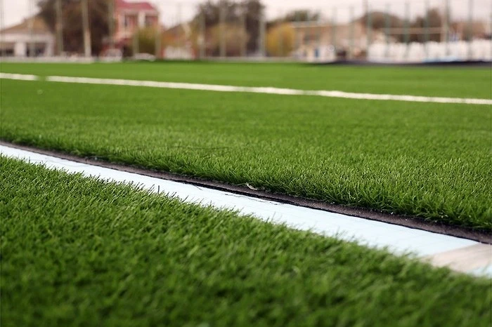 Binə stadionunda süni ot örtüyü dəyişdirilir