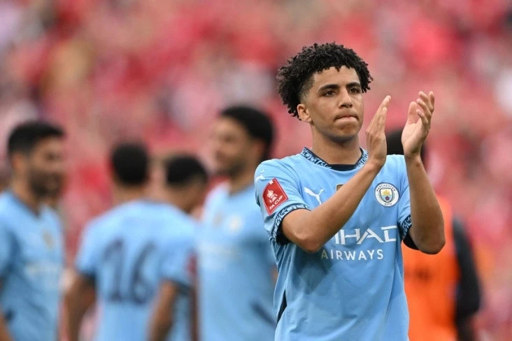 Mançester Siti qışda Luis və Bobbla yolları ayıra bilər