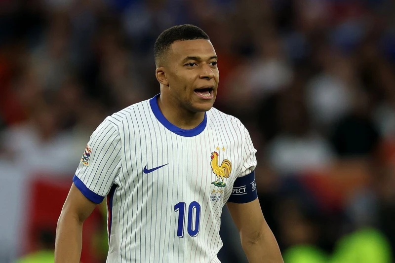 Kilian Mbappe Real Madriddə Avqustun Ən Yaxşı Oyunçusu Seçilib