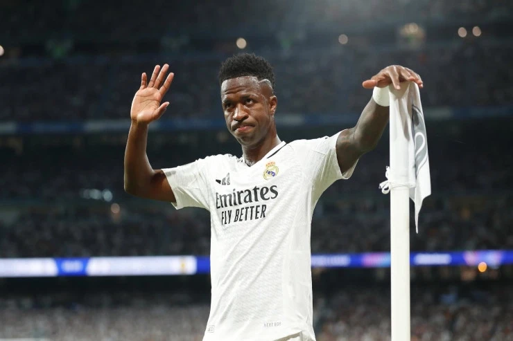 Real Madrid Vinicius Junior'sız Kalırsa, Haaland'ı Almayı Planlıyor;