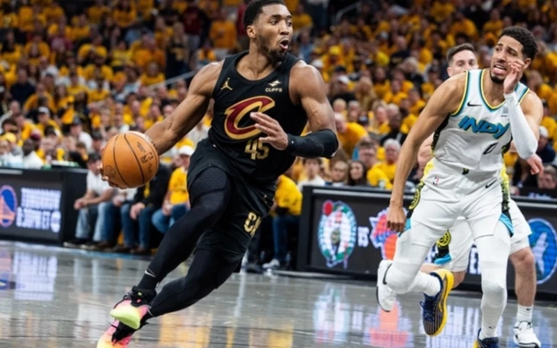 NBA-da ilk yarımfinalçı məlum olub