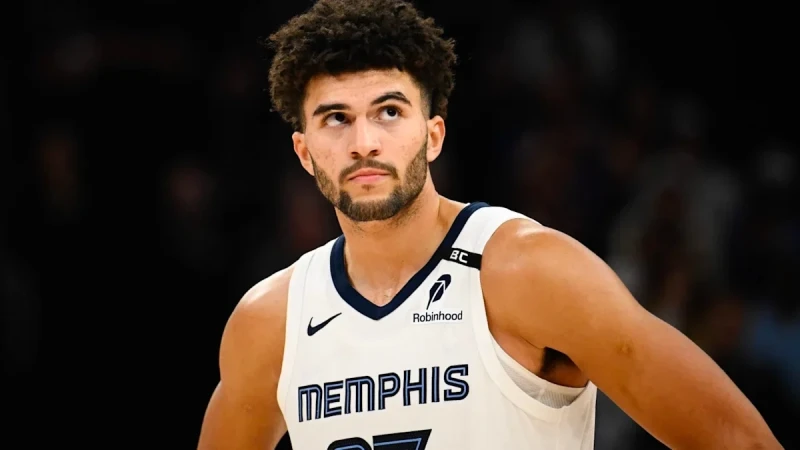Kemeron Buzer NBA-da Lebron Ceymsin rekordunu qırıb