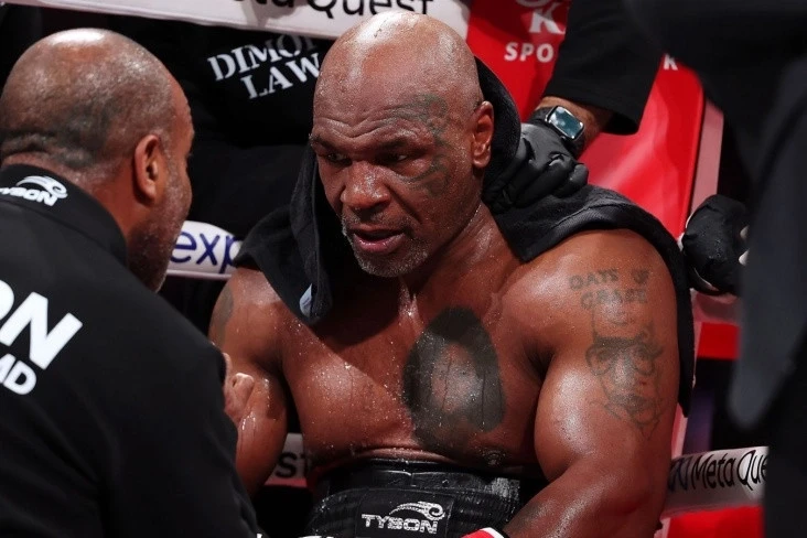 Mayk Tayson Ceyk Pol döyüşündən sonra həyat dərsləri və Meyvezerlə potensial döyüş barədə danışıb