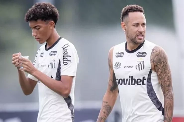 Neymar və Robinyo Junior arasında məşqdə dava