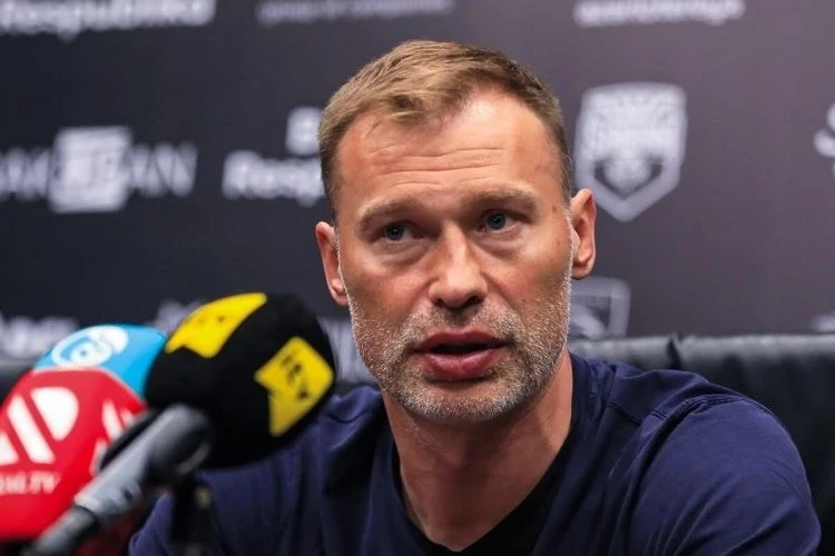 Vasili Berezutski left Sabah: I have to leave my post due to family circumstances