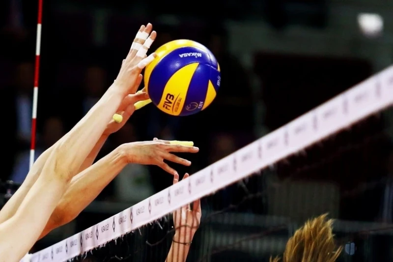 Azərbaycan millisinin voleybolçuları Turan klubuna keçib